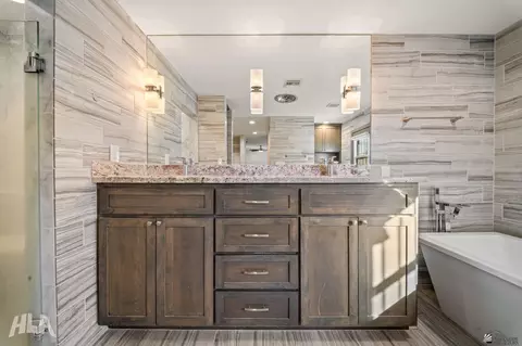 Bath - 365 E Mesquite, Yuma, AZ 85364 photo 1 of 4