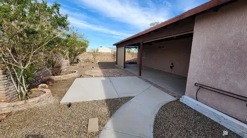 Exterior - 9646 E 35 Pl, Yuma, AZ 85365 photo 7 of 8