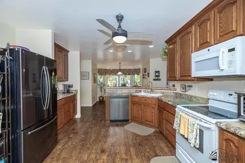 Kitchen - 12170 E Del Verde Dr, Yuma, AZ 85367 photo 3 of 3