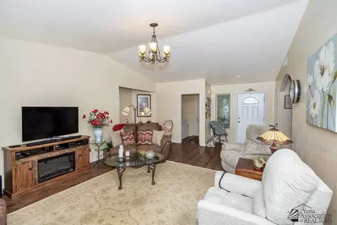 Living - 12170 E Del Verde Dr, Yuma, AZ 85367 photo 2 of 2