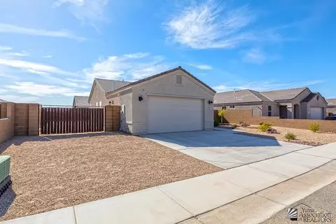 Exterior - 8407 E 34 Pl, Yuma, AZ 85365 photo 8 of 8