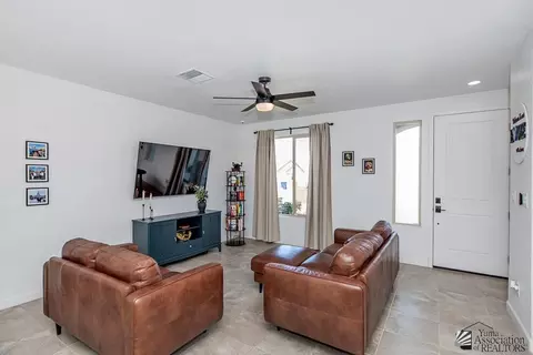 Living - 8407 E 34 Pl, Yuma, AZ 85365 photo 2 of 2