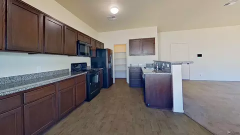 Kitchen - 4344 S Cedar Ave, Yuma, AZ 85365 photo 5 of 5