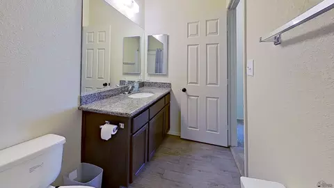 Bath - 4344 S Cedar Ave, Yuma, AZ 85365 photo 4 of 4
