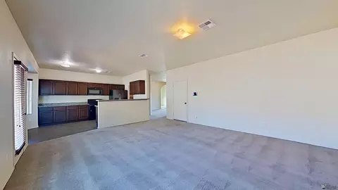 Living - 4344 S Cedar Ave, Yuma, AZ 85365 photo 1 of 2