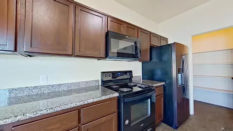 Kitchen - 4344 S Cedar Ave, Yuma, AZ 85365 photo 2 of 5