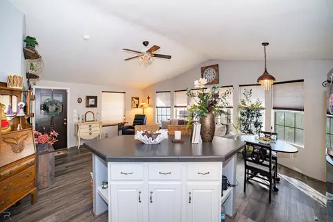 12576 E 44 Dr, Yuma, AZ 85367 photo 9