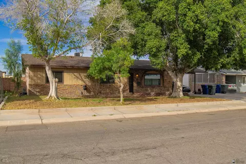 Exterior - 1356 E 23 St, Yuma, AZ 85364 photo 3 of 10