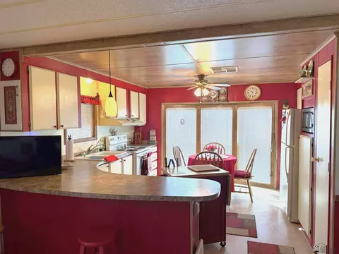 13564 E 47 Dr, Yuma, AZ 85367 photo 3