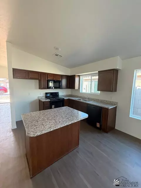 7958 E 46 Pl, Yuma, AZ 85365 photo 4