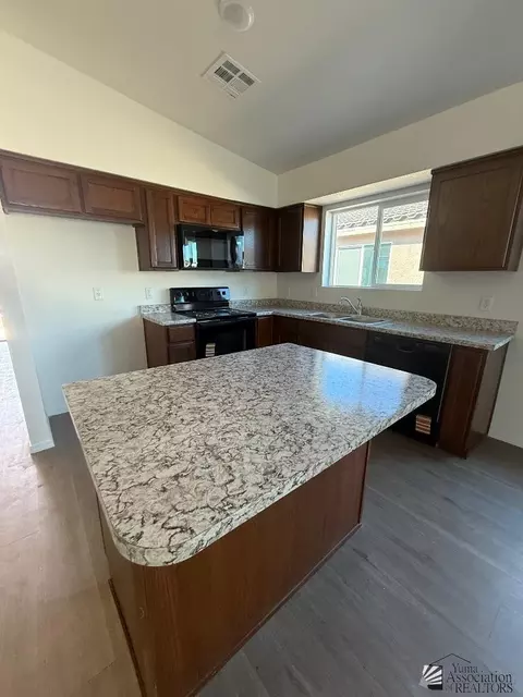 7958 E 46 Pl, Yuma, AZ 85365 photo 5