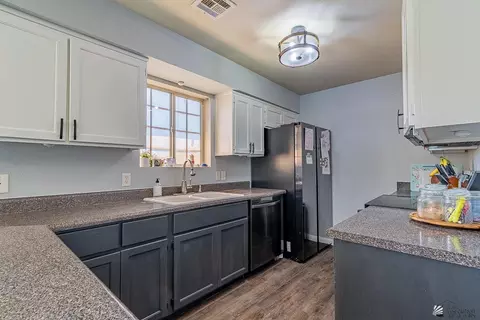 Kitchen - 8767 E 37 Ln, Yuma, AZ 85365 photo 1 of 2