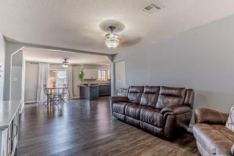 Living - 8767 E 37 Ln, Yuma, AZ 85365 photo 1 of 2