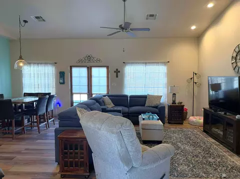 Living - 14420 E 28 Ln, Yuma, AZ 85367 photo 2 of 3