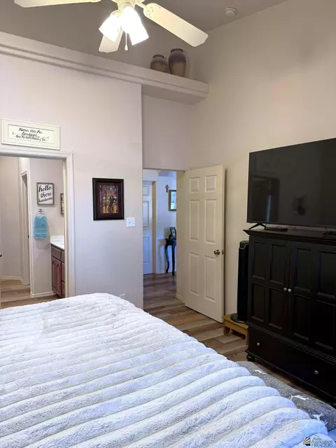 Bedroom - 14420 E 28 Ln, Yuma, AZ 85367 photo 3 of 6
