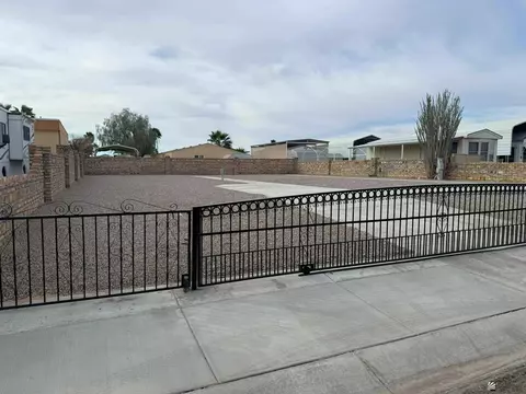 13707 E 49 Ln, Yuma, AZ 85367 photo 3