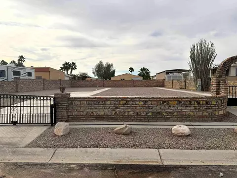 13707 E 49 Ln, Yuma, AZ 85367 photo 2