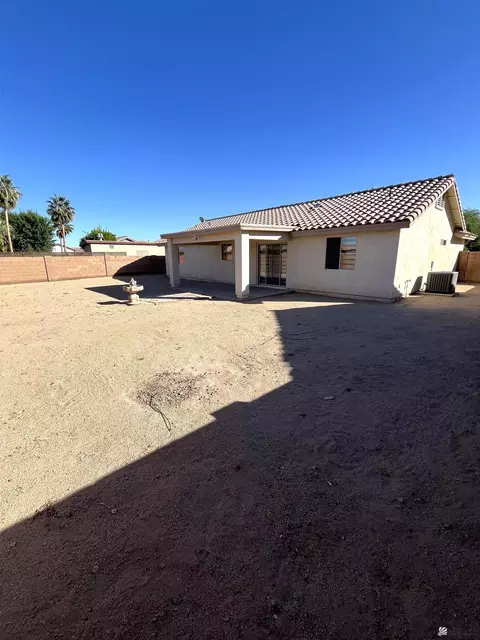 Exterior - 7694 E 26 Pl, Yuma, AZ 85365 photo 3 of 12