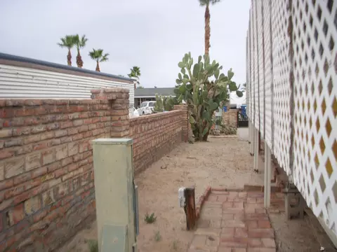 Exterior - 13351 E 50 Dr, Yuma, AZ 85367 photo 6 of 10