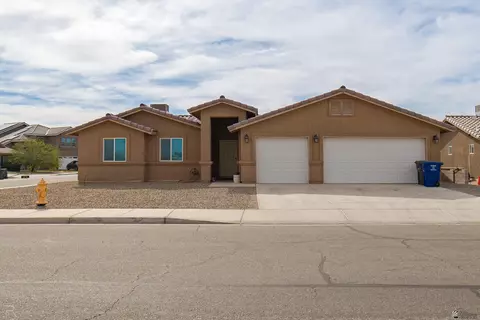 Exterior - 7761 E 41 Rd, Yuma, AZ 85365 photo 11 of 12