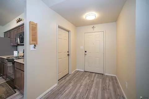 Entry Way - 7761 E 41 Rd, Yuma, AZ 85365 photo 1 of 2