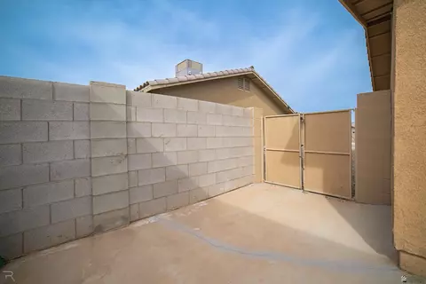 Exterior - 7761 E 41 Rd, Yuma, AZ 85365 photo 9 of 12