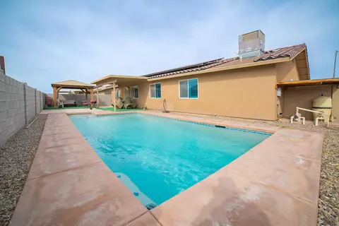 Exterior - 7761 E 41 Rd, Yuma, AZ 85365 photo 7 of 12