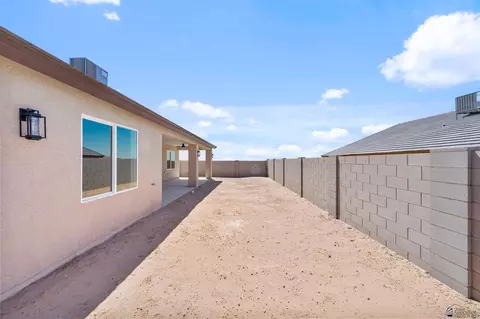 Exterior - 10570 E 46 Pl, Yuma, AZ 85367 photo 4 of 4