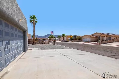 Exterior - 13902 E 53 Dr, Yuma, AZ 85367 photo 13 of 13