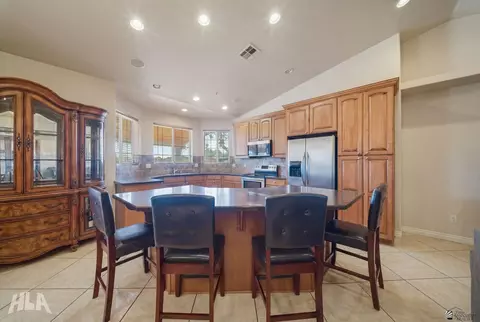 Kitchen - 5051 E 37 St, Yuma, AZ 85365 photo 1 of 3