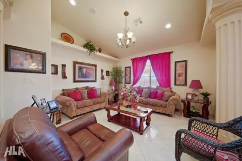 Living - 5051 E 37 St, Yuma, AZ 85365 photo 2 of 3