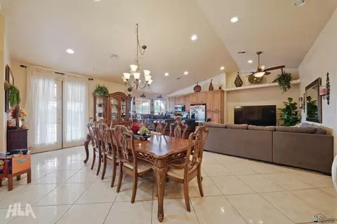 Dining - 5051 E 37 St, Yuma, AZ 85365 photo 1 of 3