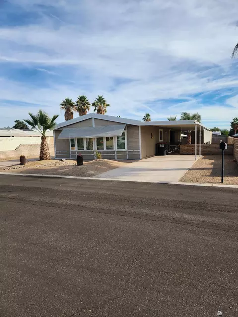 11237 S Cactus Wren, Yuma, AZ 85365