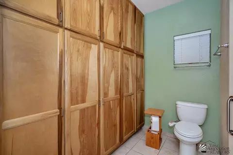 Bath - 14533 E 51 Dr, Yuma, AZ 85367 photo 4 of 4