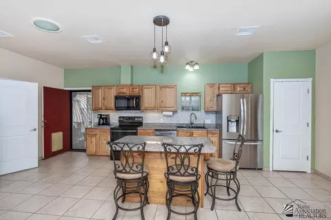 Kitchen - 14533 E 51 Dr, Yuma, AZ 85367 photo 2 of 4