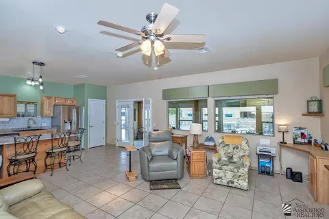 Living - 14533 E 51 Dr, Yuma, AZ 85367 photo 3 of 3