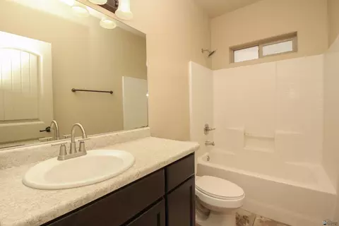 Bath - 263 E 13 St, Somerton, AZ 85350 photo 5 of 5
