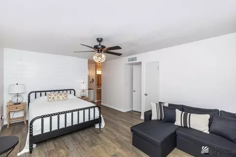 Bedroom - 1430 E Pebble Beach Dr, Yuma, AZ 85365 photo 3 of 4
