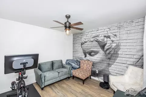 Living - 1430 E Pebble Beach Dr, Yuma, AZ 85365 photo 4 of 4