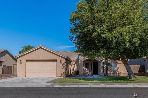 Exterior - 12170 E 33 Pl, Yuma, AZ 85367 photo 2 of 7