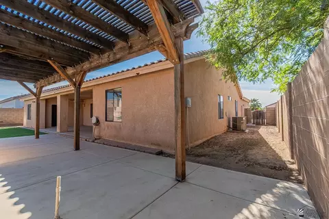 Exterior - 12170 E 33 Pl, Yuma, AZ 85367 photo 4 of 7