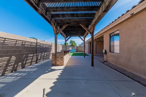 Exterior - 12170 E 33 Pl, Yuma, AZ 85367 photo 3 of 7
