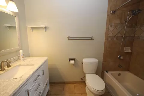 Bath - 7244 E 24 Ln, Yuma, AZ 85365 photo 5 of 5