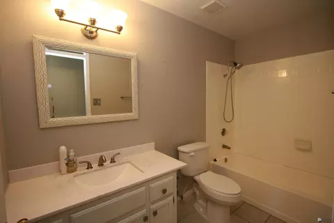 Bath - 7244 E 24 Ln, Yuma, AZ 85365 photo 1 of 5