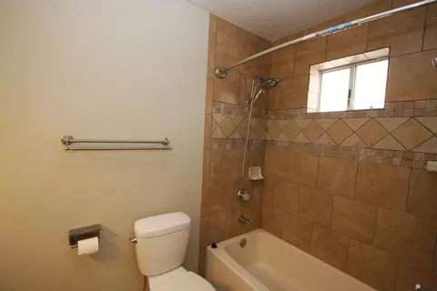 Bath - 7244 E 24 Ln, Yuma, AZ 85365 photo 4 of 5