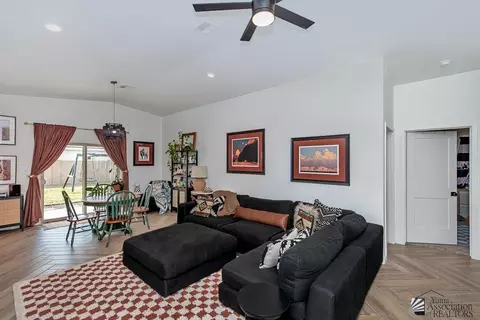 Living - 11671 E 33 Way, Yuma, AZ 85367 photo 3 of 3
