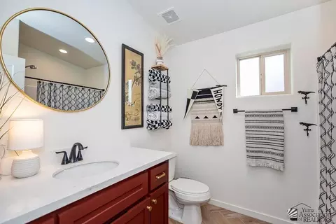Bath - 11671 E 33 Way, Yuma, AZ 85367 photo 3 of 3