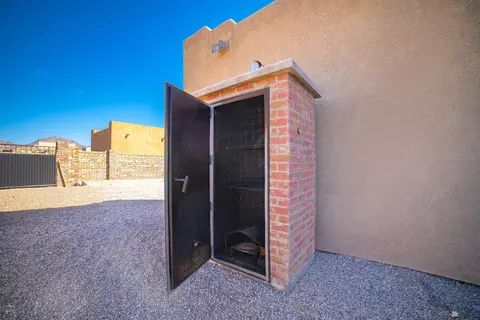 Exterior - 14580 E 49 St, Yuma, AZ 85367 photo 8 of 11