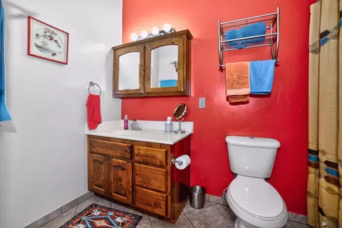 Bath - 14580 E 49 St, Yuma, AZ 85367 photo 3 of 5