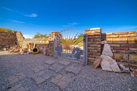 Exterior - 14580 E 49 St, Yuma, AZ 85367 photo 10 of 11